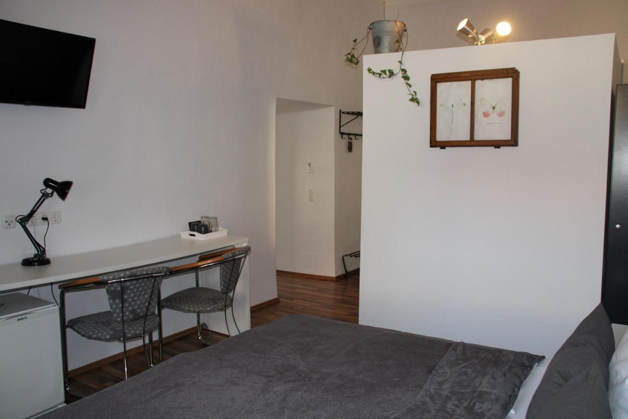 Hotel Im Stift Neuberg Neuberg an der Muerz Ngoại thất bức ảnh